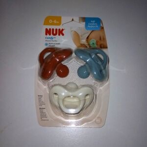 NUK Silicone Pacifier Set - Red, Blue, White